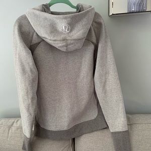 Lululemon Scuba Hoodie III, size 12